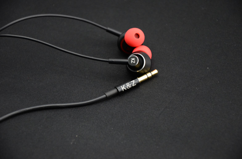 ขาย หูฟัง Knowledge Zenith C3