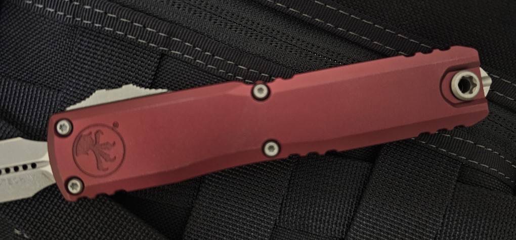 Microtech Ultratech Gen IV D/E Apocalyptic Standard w/ Merlot Handle