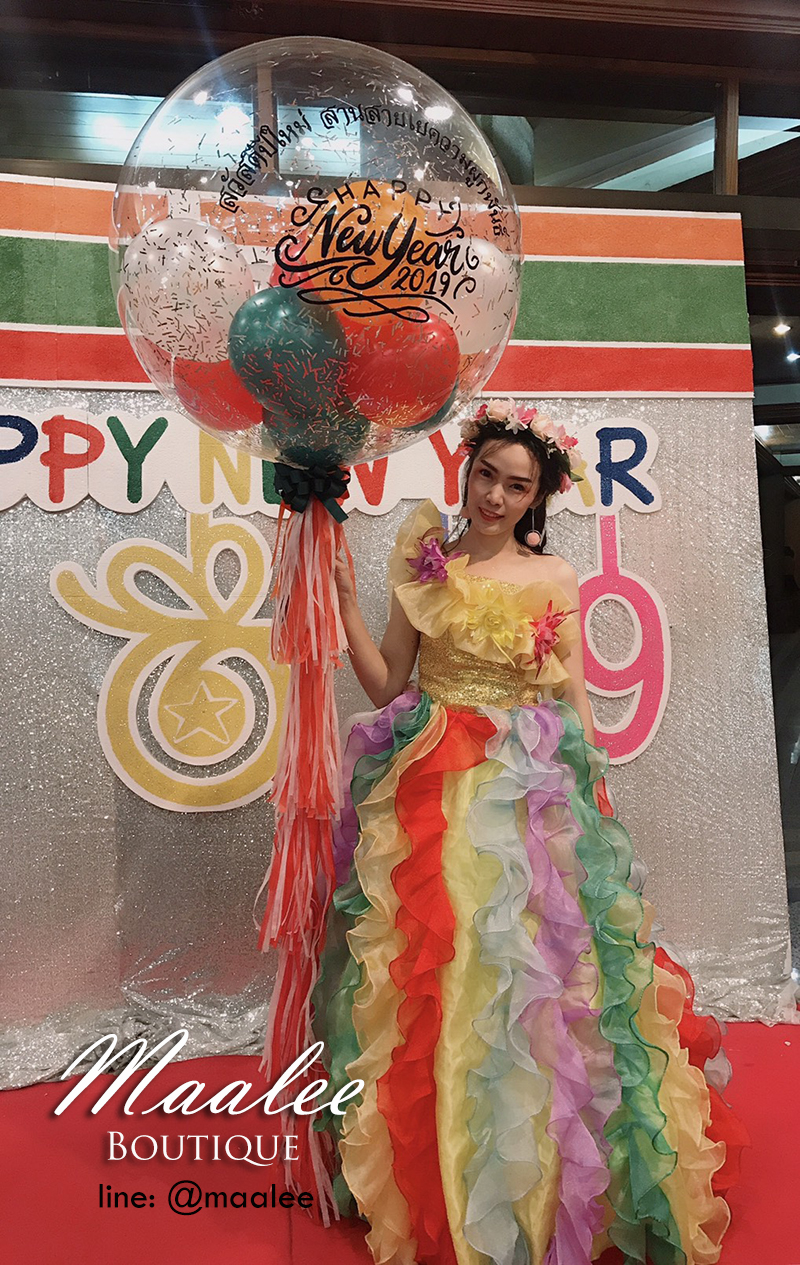 พร้อมเช่า ชุดแฟนซียาว ไหล่เดียว สีรุ้ง ระบายฟูสวย ช่วงอกปักเลื่อมแต่งดอก (ซิปหลัง)