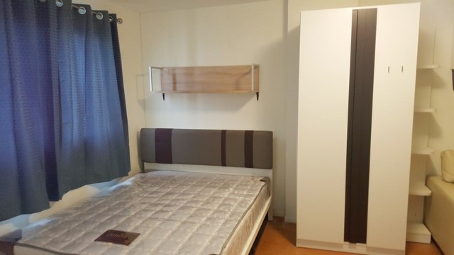 ให้เช่าคอนโด ลุมพินี ทาวน์ชิป รังสิต-คลอง1 ตึกA4 ห้อง 21.5 ตรม.เครื่องใช้ครบ พร้อมอยู่ได้เลย