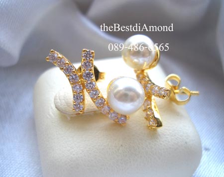 BE508+++ต่างหู X pearl +++ ต่างหูมุก ดูดี หรูหรา ดีไซน์เก๋ กรอบเพชรทำเหมือนตัว X และ มุกห้อยอยู่ตรงปลาย เก๋มากๆๆ ดีไซน์ทันสมัยสุดๆๆ