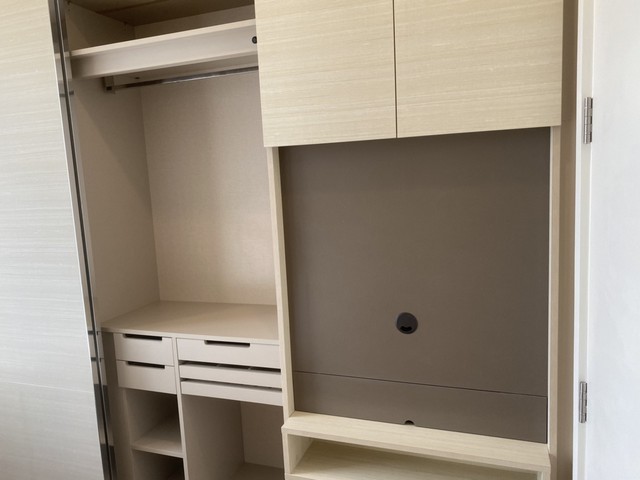 ให้เช่าคอนโดเดอะ เซนต์ เรสิเดนเซส ชั้น 19 ห้อง 31 ตร.ม.ห้องใหม่ เฟอร์ครบ วิวสอนจตุจักร ใกล้ MRT