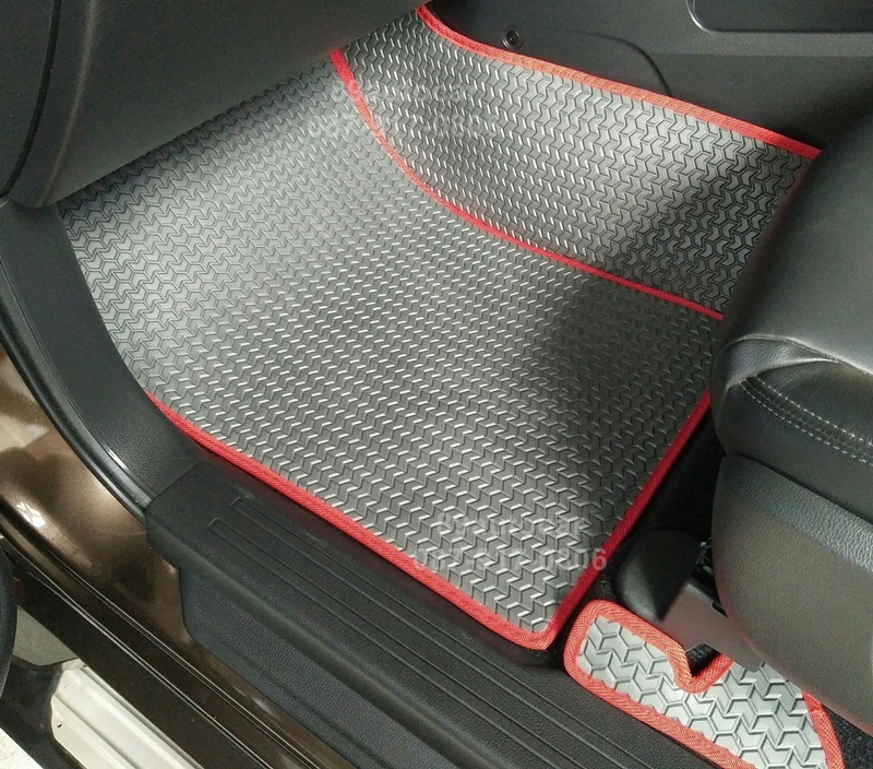 โรงงานพรมรถยนต์ Mitsubishi Pajerosport 2016 ลายธนูสีเทาขอบแดง