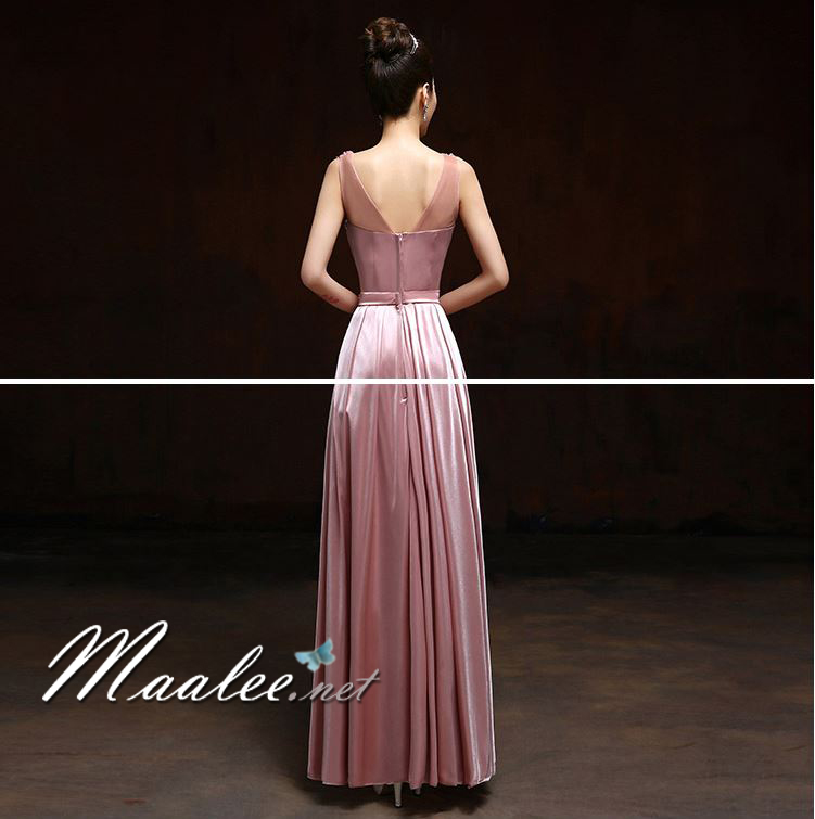 พร้อมส่ง ชุดราตรียาว แขนกุด สีชมพู เนื้อผ้ามันใส่สบาย แต่งมุกปักเลื่อมสวยหรูทั้งอกและเอว