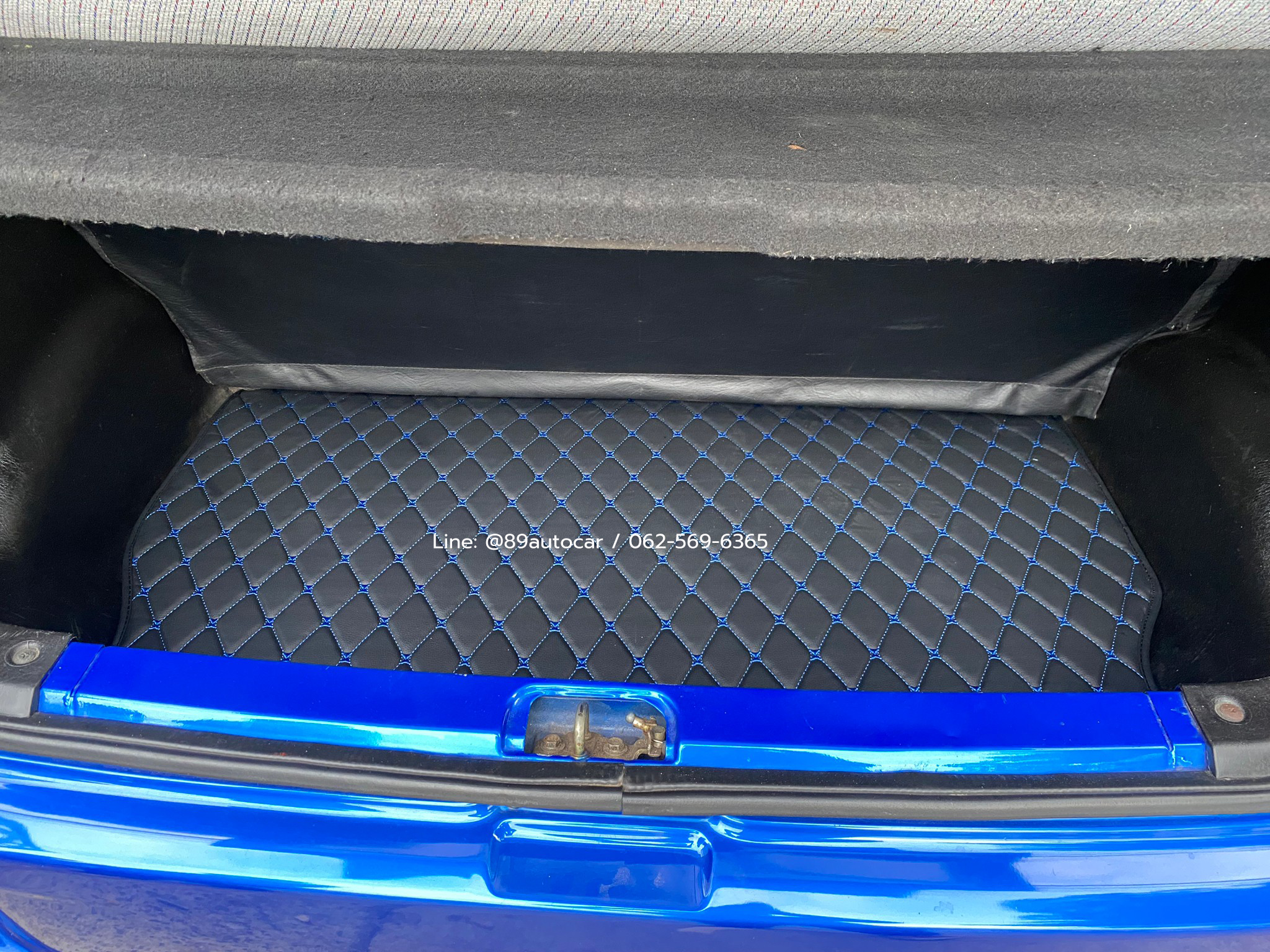 พรมปูพื้นรถยนต์ Daihatsu Mira L200s ปูพรม6D สีดำด้ายน้ำเงิน เข้ารูป