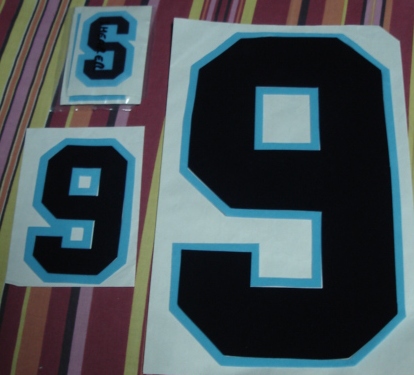 ชุดชื่อและเบอร์ติดเสื้อฟุตบอล #9 เชียเรอร์ ทีมชาติอังกฤษ (ชุดเหย้า 1996) PLAYER SIZE ชุดลุยศึกยูโร 1996 ใหม่ / #9 SHEARER ENGLAND National Football Team (Home 1996) PLAYER SIZE Name and Number Set Euro 1996 NEW