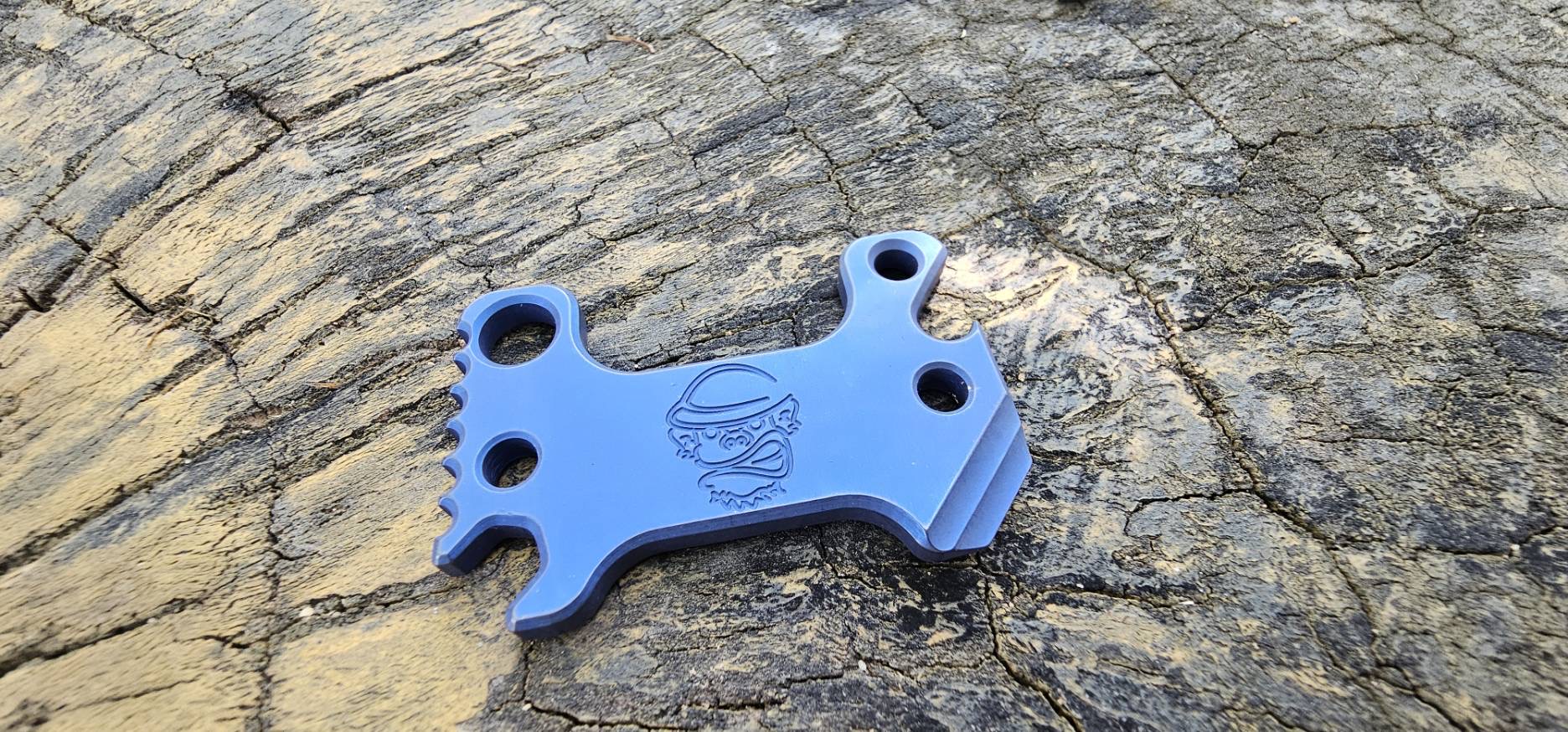Anso of Denmark Pry-M8 Multitool Titanium - MONKEY EDGE EXCLUSIVE