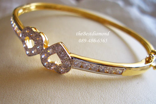 สินค้าหมด===BL007++กำไล 2 Hearts++กำไลน่ารักๆๆ เป็นหัวใจคู่กัน งานน่ารักมากๆๆ ใส่ได้ทุกโอกาส ใส่ติดข้อมือได้ไม่เวอร์ค่ะ ดีไซน์ modern มากๆ