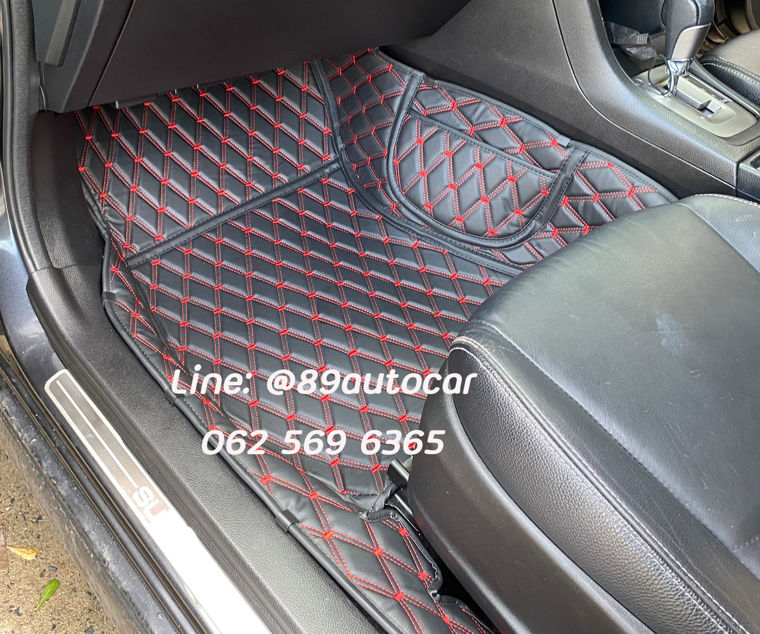 Subaru XV (ซุบารุ เอ็กซ์วี) 2012 ปูพรมVVIPด้ายคู่ สีดำด้ายแดง เข้ารูป