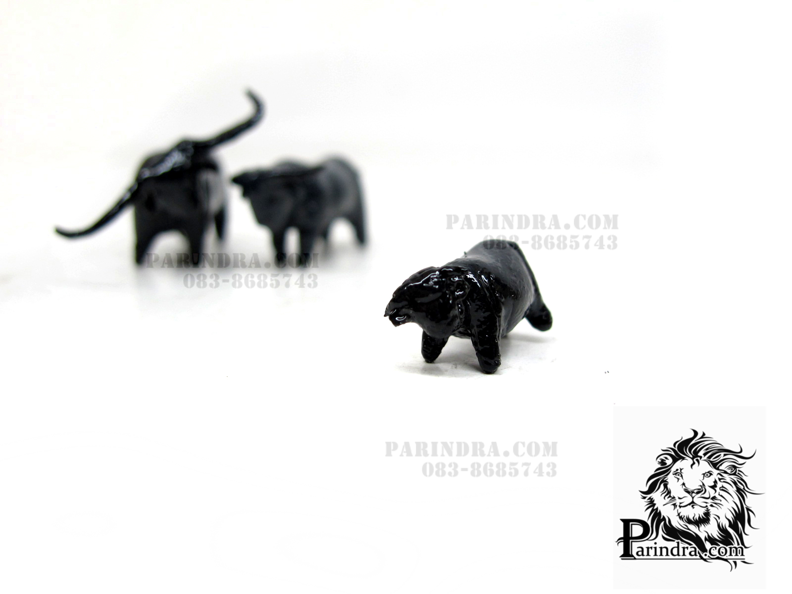 ครอบครัวควายจิ๋ว (ดินไทย)