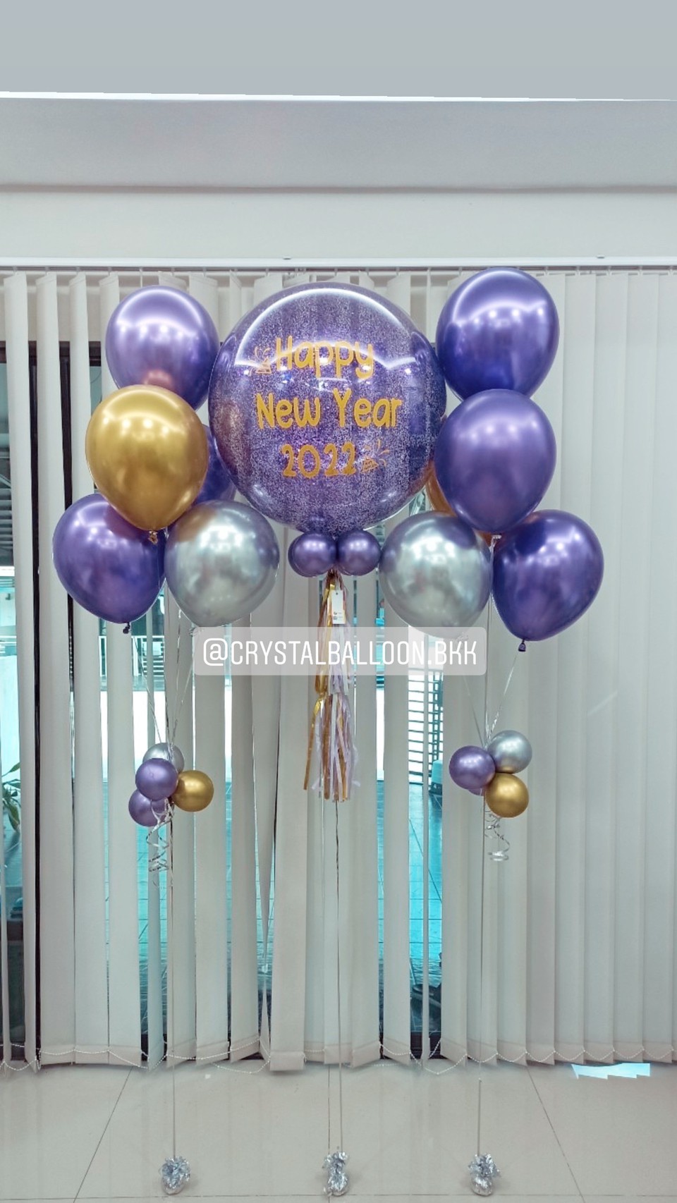 ลูกโป่ง Happy New Year Bubble ขนาด 24" Theme สีม่วง พร้อมตกแต่ง ช่อลูกโป่งโครเมี่ยม 5 ลูก 2 ช่อ สามารถเปลี่ยนสีลูกโป่ง/เปลี่ยนข้อความ/เปลี่ยนขนาดได้