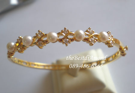 BB022+++กำไลBeautiful Pearl+++กำไลไข่มุก สุดหรู ดูดีมีสไตน์ ประดับด้วยมุกแท้ และเพชรCZ ดูผู้ดี ไฮโซมาก เหมือนจริงสุดๆ เหมือนออกจากร้านจิวเวลลี่เลยค่ะ