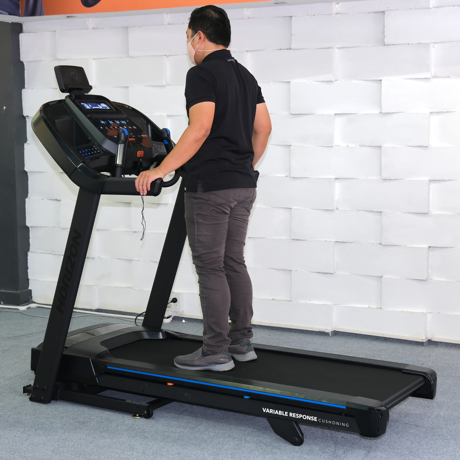 ลู่วิ่งไฟฟ้า HORIZON 7.0 AT