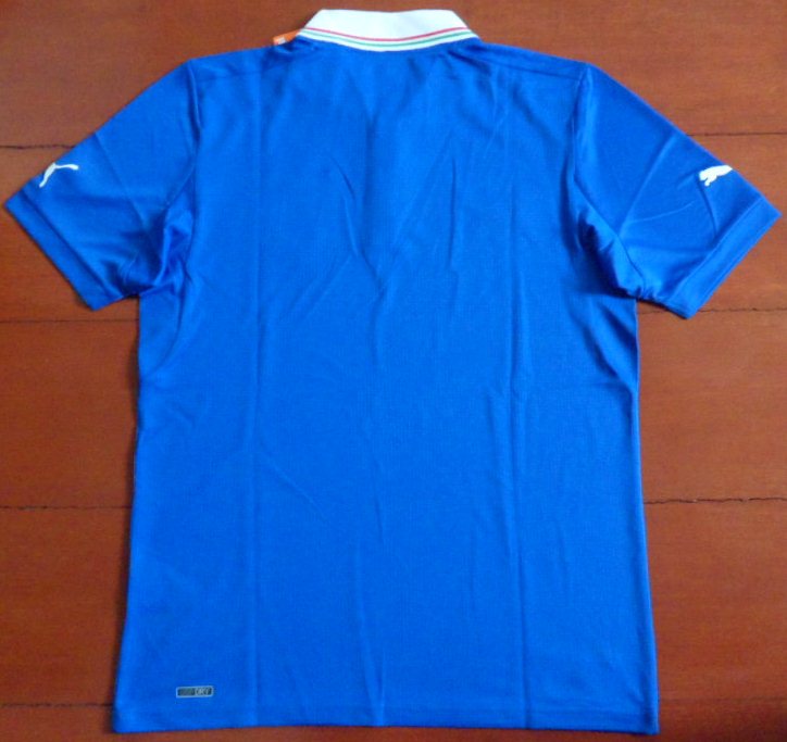 เสื้อฟุตบอล ทีมชาติอิตาลี ชุดเหย้า ชุดลุยศึกยูโร 2012 ใหม่ M-Size / ITALY Football Shirt Home Kit EURO 2012 Jersey NEW M-Size