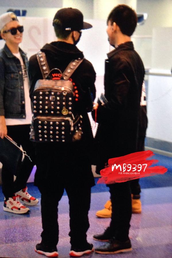 เสื้อฮู้ด GOT7 โลโก้แดง แบบ Jackson