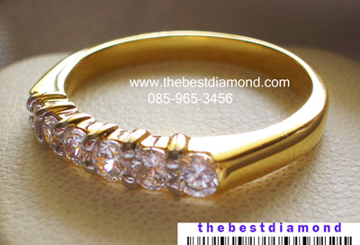 BR028+++แหวนแถวเพชรไล่ระดับ+++ งานมีดีไซน์เพชรไล่จากเม็ดเล็กไปใหญ่ ดูดี งานเรียบร้อย ใส่ได้นานไม่เบื่อ ใส่ติดนิ้วได้ทุกวันเลยนะคะ