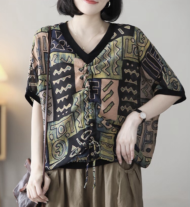 เสื้อคอวีทรงโอเวอร์ไซส์ ผ้าTencel