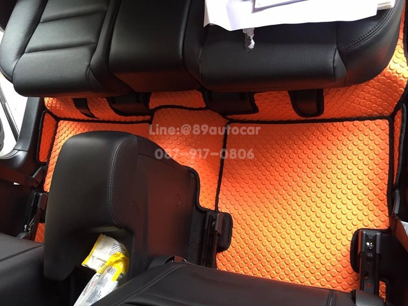 ยางปูพื้นรถยนต์เข้ารูป Mazda CX-5 ลายกระดุมสีส้มขอบดำ + ท้าย + พับเบาะ