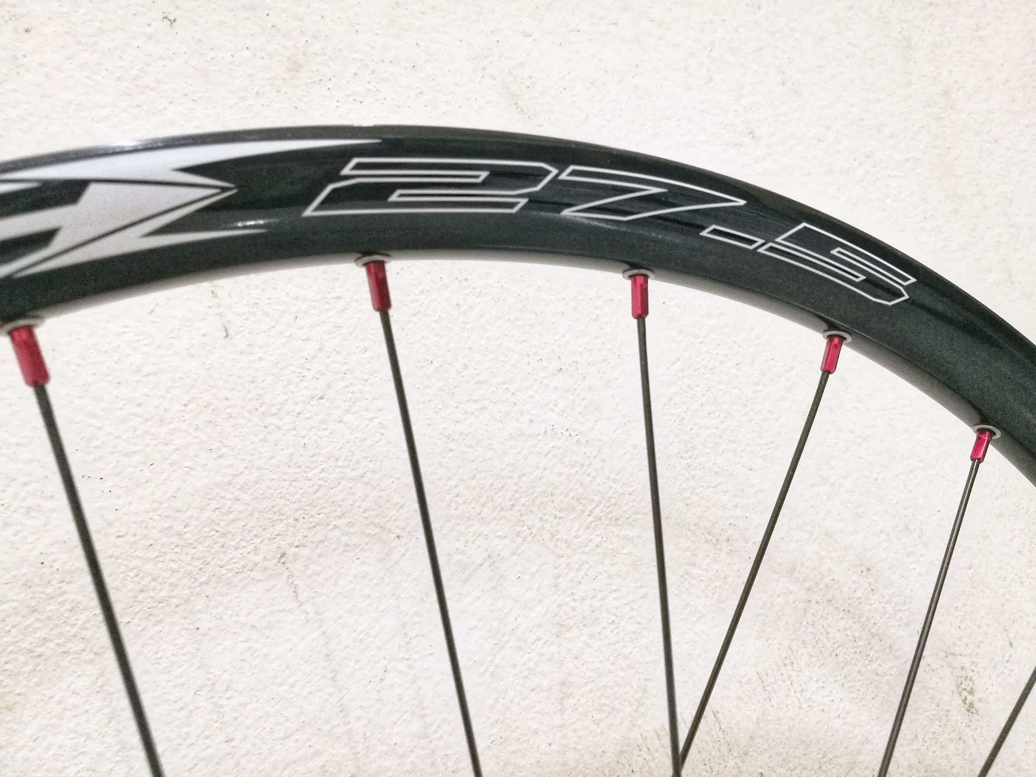 ชุดล้อเสือภูเขา Stifff XC-27.5 Red hub ท๊อปอลูฯ ขนาด27.5 โม่ Shimano 8-11 สปีด รองรับ Tubeless Ready