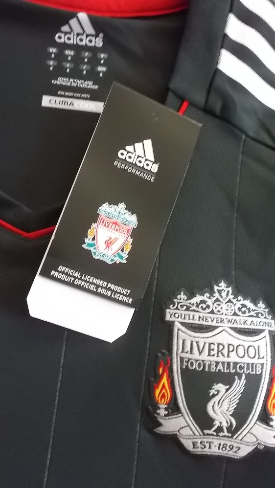 เสื้อฟุตบอล ทีมสโมสรลิเวอร์พูล Player Version (TechFit) ชุดเยือน 2011/12 ใหม่ L-Size / LIVERPOOL Football Shirt Player Version (TechFit) Away Kit 2011/12 Jersey NEW L-Size