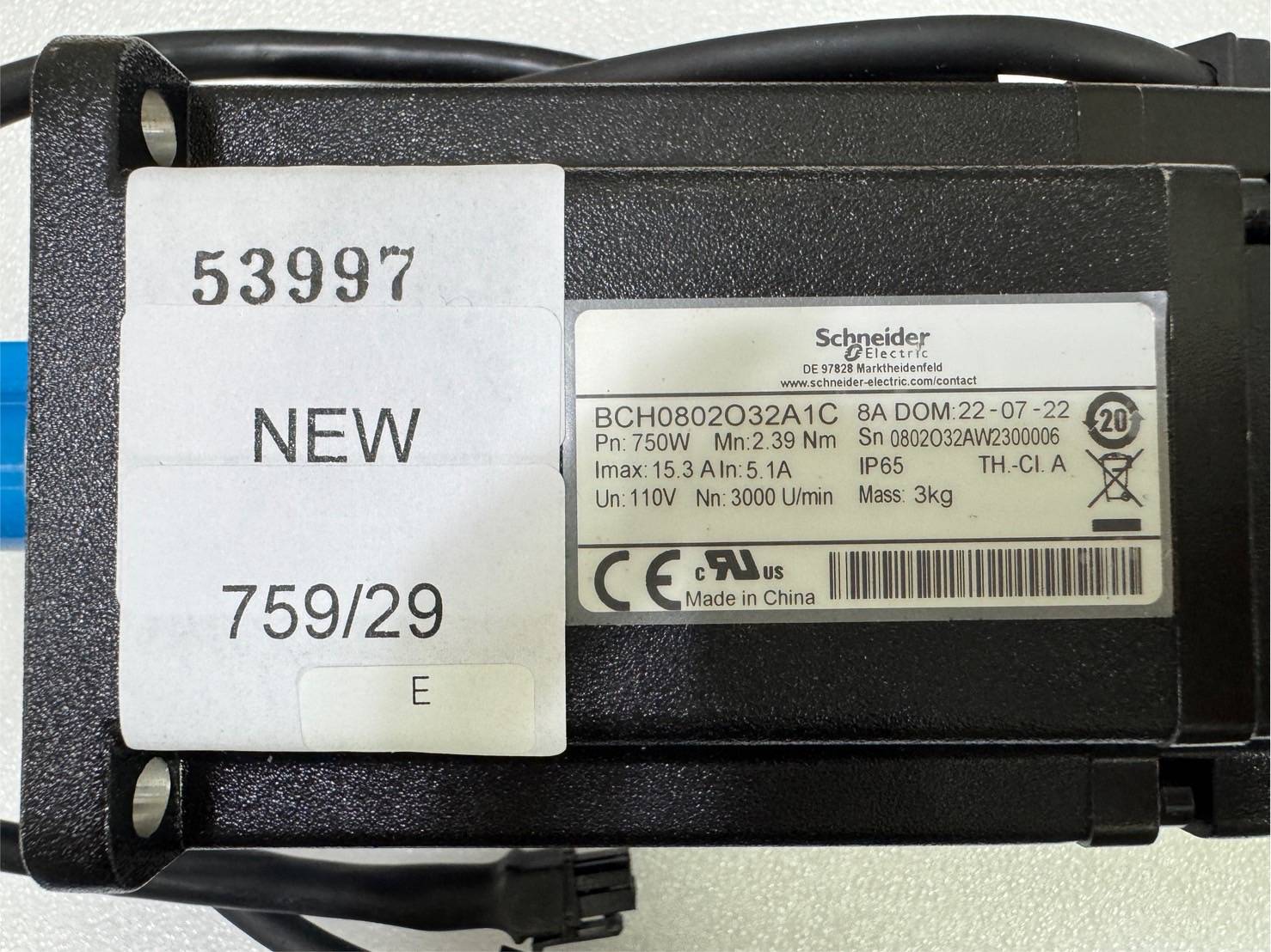 BCH0802O32A1C SERVO MOTOR " SCHNEIDER "