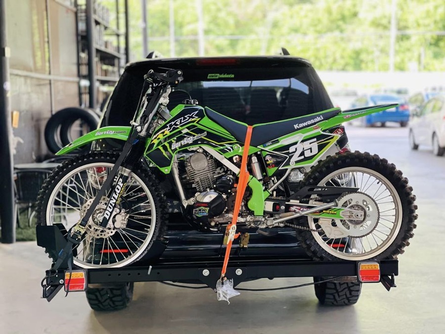 แร็คมอเตอร์ไซค์ MASTERHOOK รุ่น Masterhook Motorcycle Rack แร๊ครับน้ำหนักได้ไม่เกิน 130-140 กิโลกรัม ขึ้นอยุ่ที่รถยนต์