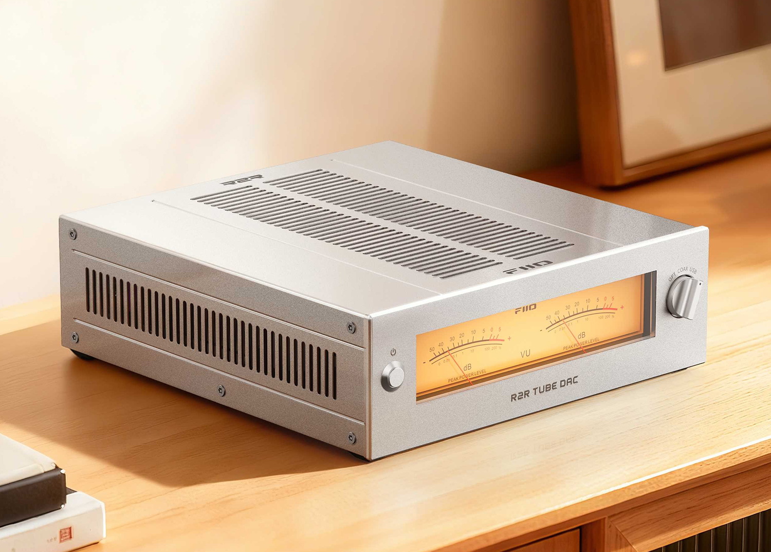 <PreOrder> FiiO WARMER DAC/AMP แบบ R2R ที่มี Tube Buffer สำหรับระบบเสียง Hi‑Fi ประกันศูนย์ไทย