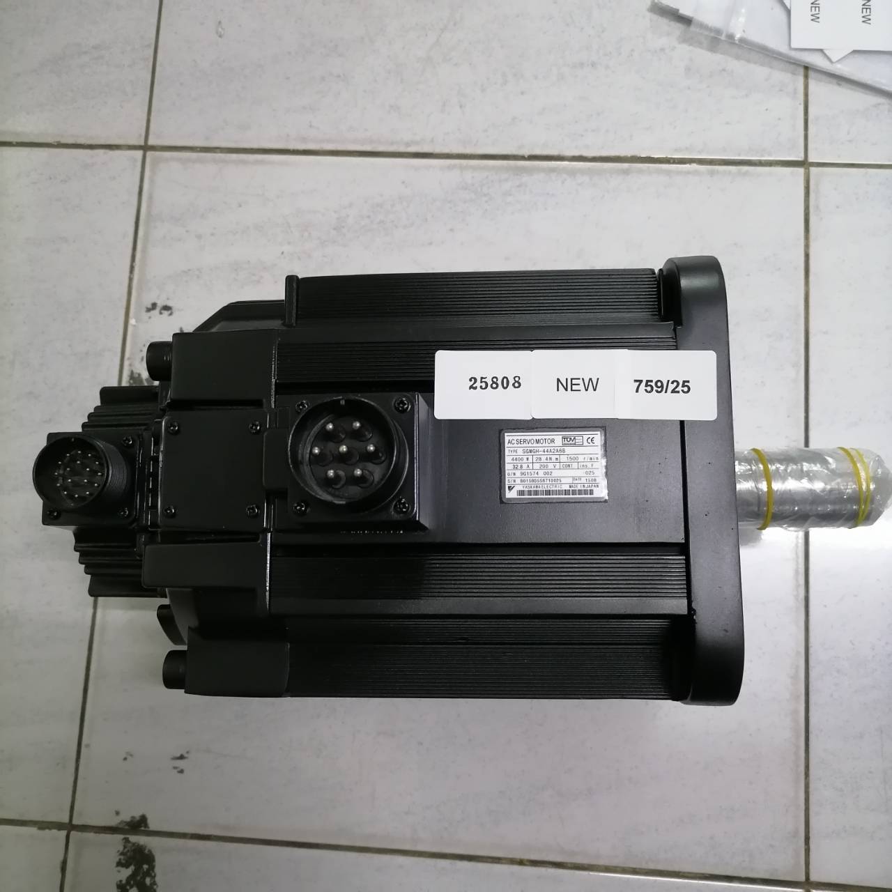 SGMGH-44A2A6B SERVO MOTOR " YASKAWA "