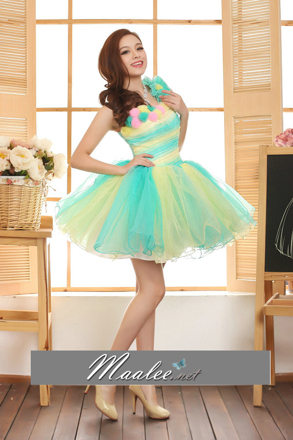 พร้อมเช่า ชุดแฟนซี เช่า 500 ชุดราตรีสั้น ลายทาง สีลูกกวาด แต่งดอกไม้