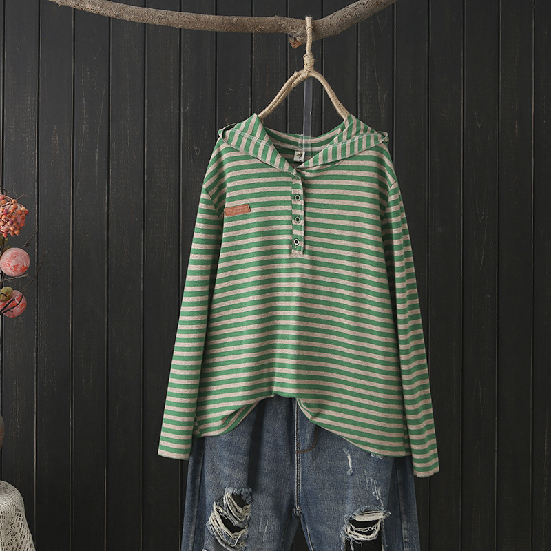 เสื้อยืดลายทางมีฮู้ด