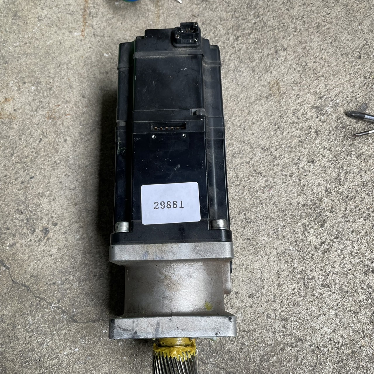 SGMAS-08A2A2C-Y2 SERVO MOTOR " YASKAWA "