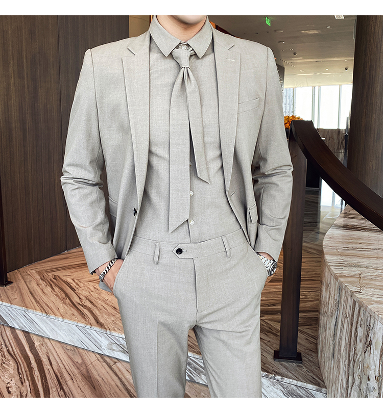 Pre-order เสื้อสูทชาย สีกากี รุ่นสลิม