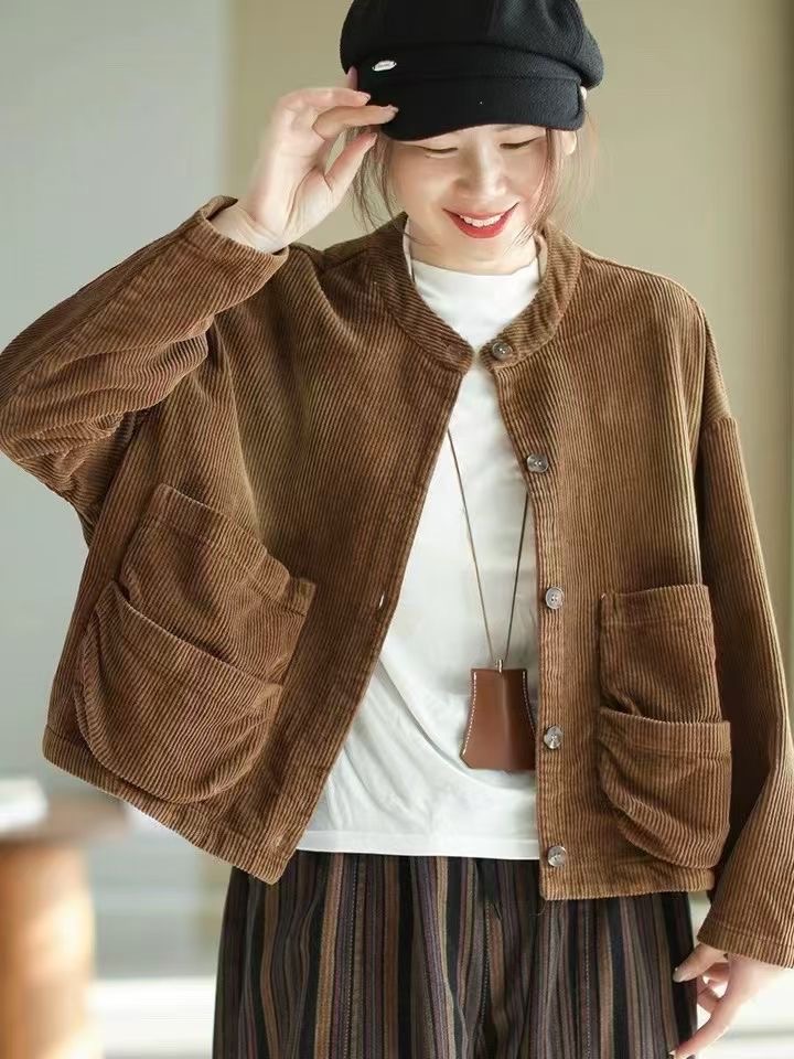 แจ็คเก็ตผ้าลูกฟูกแต่งกระเป๋าทรงโอเวอร์ไซส์