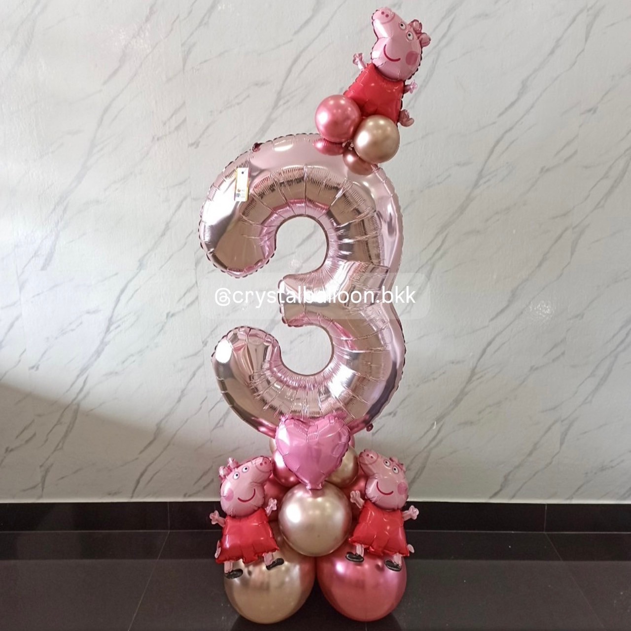 ลูกโป่ง วันเกิดเด็ก ฟอยล์ตัวเลข 40" ตั้งฐาน 1 ชิ้น Theme Peppa Pig สีชมพู พร้อมตกแต่ง สามารถเปลี่ยนสีลูกโป่ง/เปลี่ยนสี-ฟอยล์ตัวเลข/เปลี่ยนตกแต่งได้
