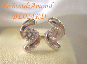 +++ต่างหูClassic เรียบๆ ดูดี ไม่ล้าสมัย ใส่ได้ทั้งแนวนอน และ แนวตั้งคะ รหัส BE024RD+++