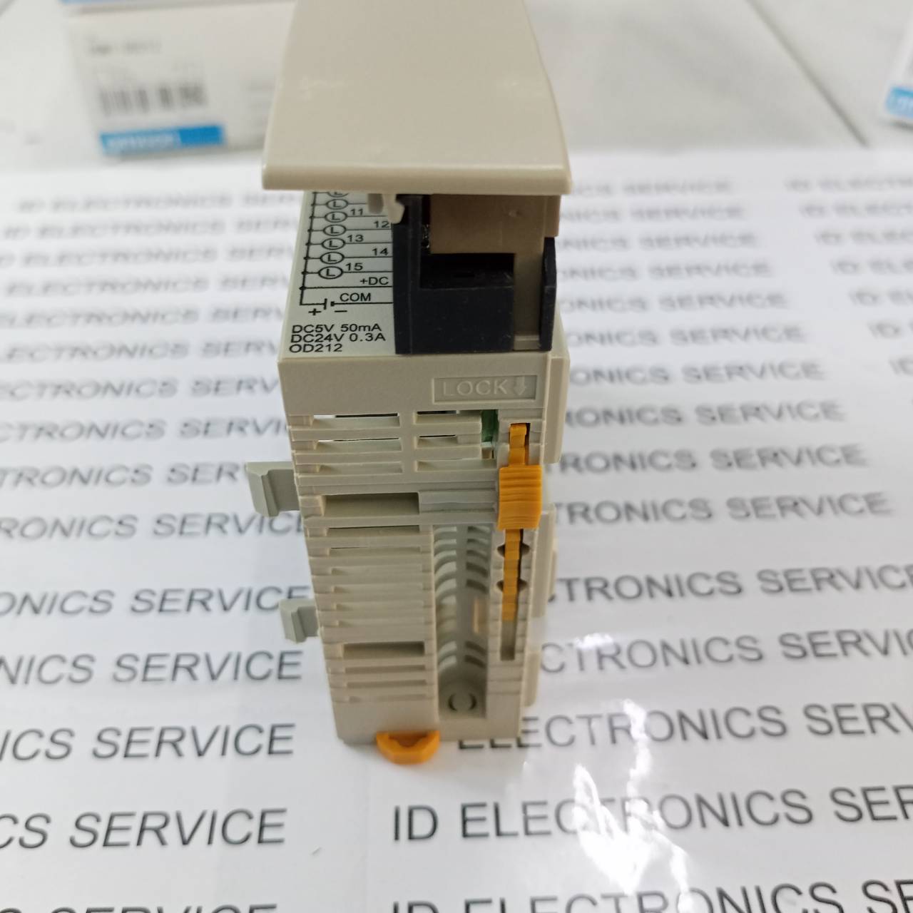 CQM1-OD212 PLC " OMRON "