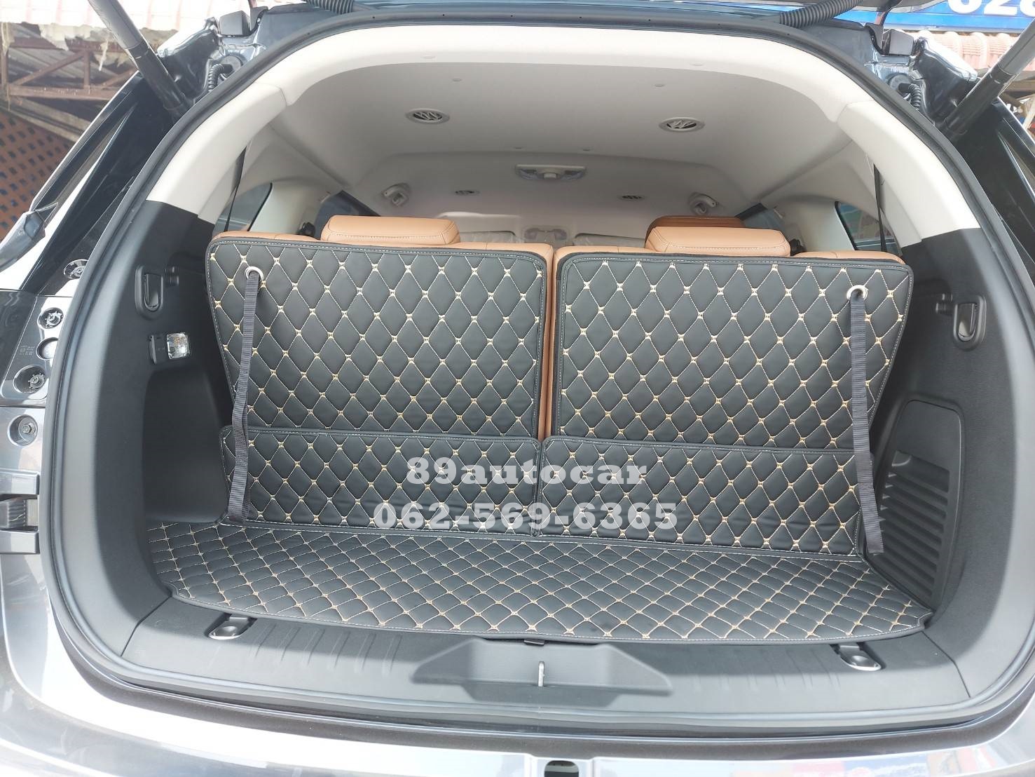 พรมรถยนต์ All New Isuzu Mu-X 2021 ปูพรม7D สีดำทอง + ไวนิลสีเทา เข้ารูป