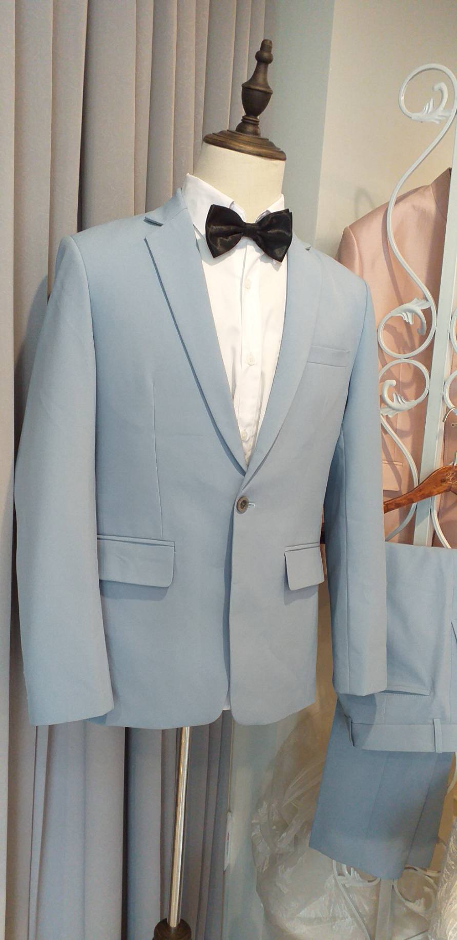 พร้อมเช่า สูทสีฟ้าพาสเทล Dusty Blue สูทเพื่อนเจ้าบ่าว ไม่มีเสื้อกั๊ก