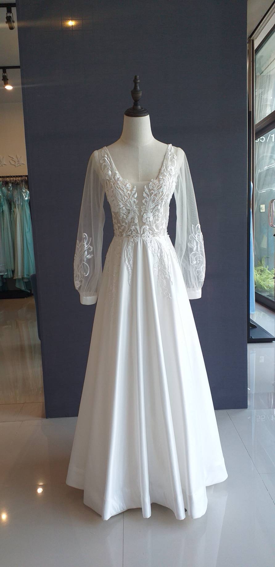 พร้อมเช่า ชุดแต่งงาน มินิมอล งานหมั้น แขนยาวแต่งลูกไม้