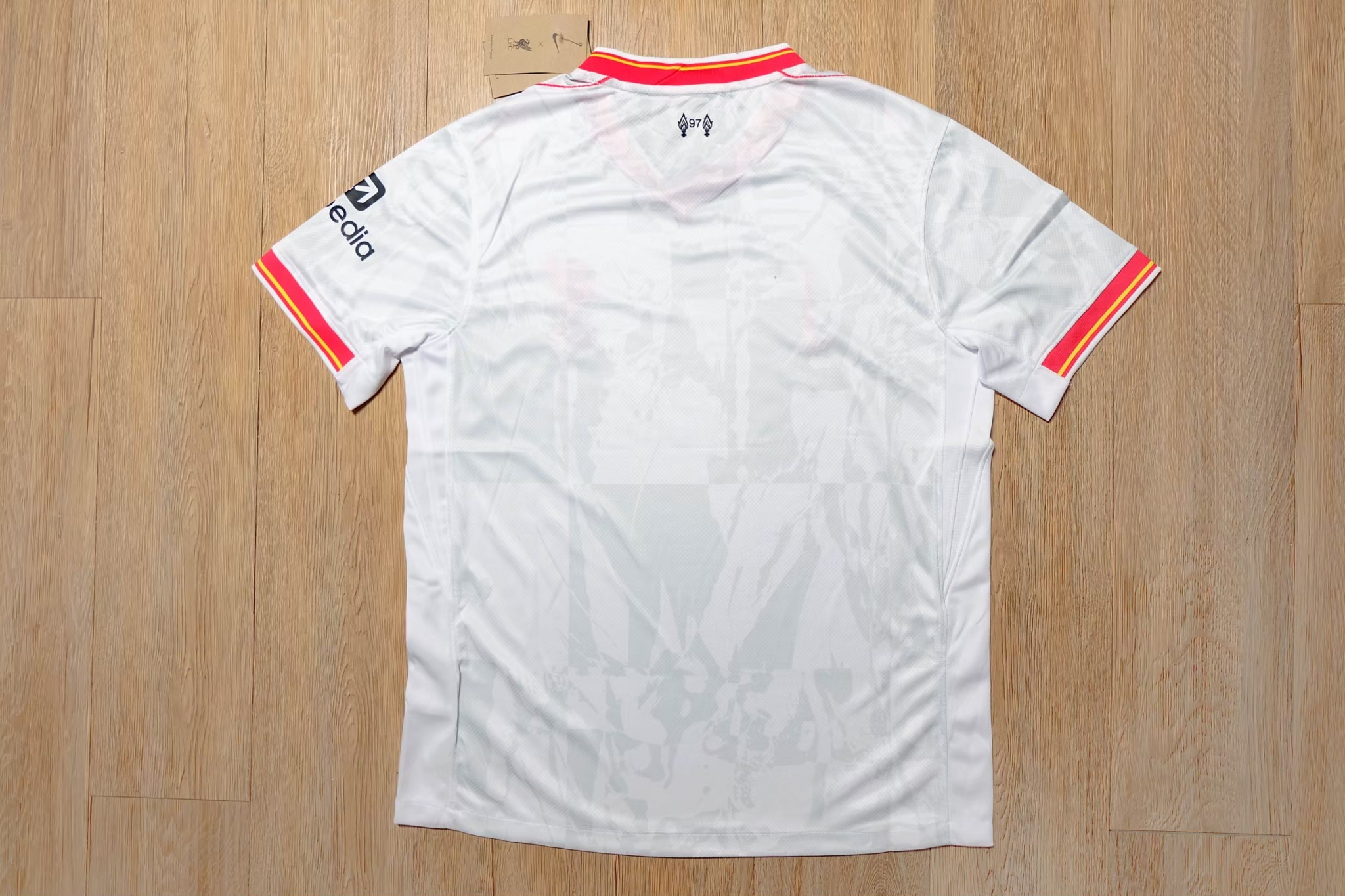 Liverpool 2024/25 Away Jersey เสื้อลิเวอร์พูล เยือน ฤดูกาลใหม่