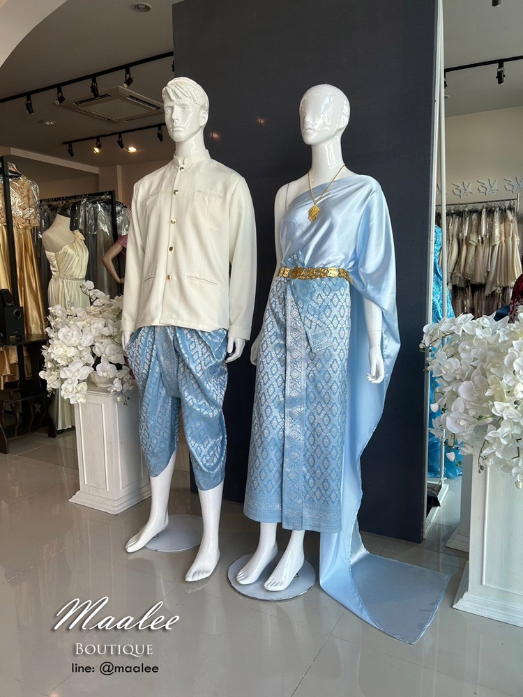 เช่า ชุดไทย ชุดเพื่อนเจ้าสาว ชุดไทยผ้าถุงสีฟ้าเทาเงิน สไบสีฟ้า