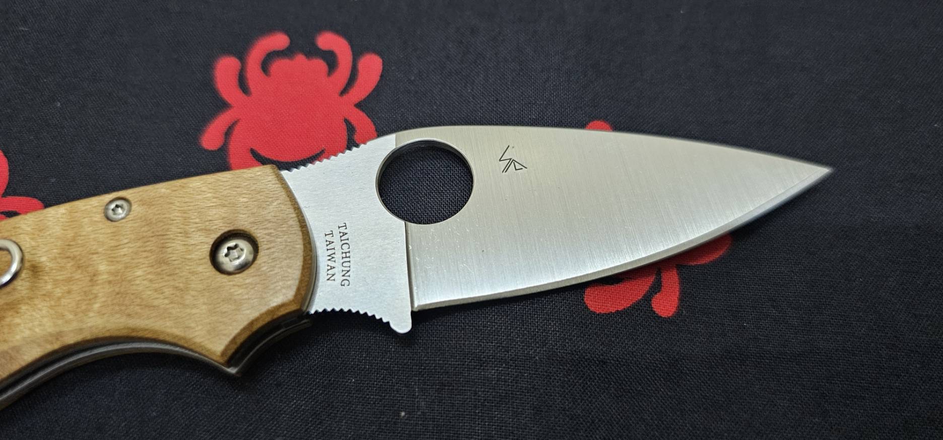Spyderco Chaparral SlipIt Knife Maple Wood (2.81" Satin CTS-XHP)