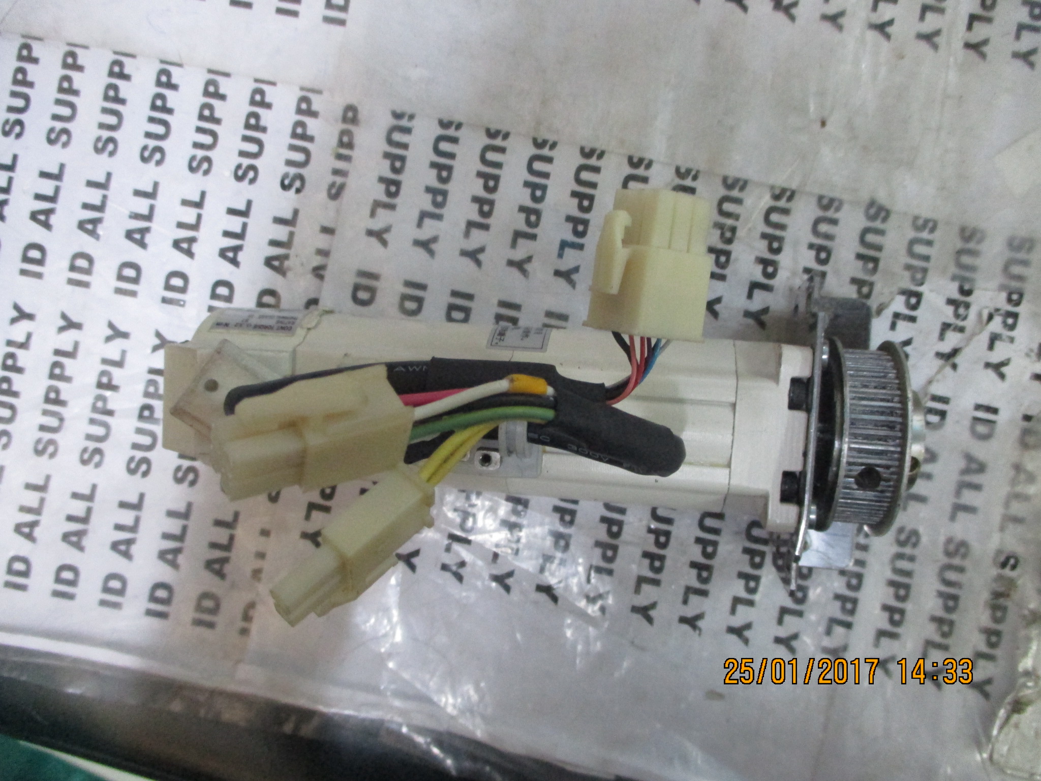 SERVO MOTOR “ PANASONIC ” รุ่น MSMA012C2R1