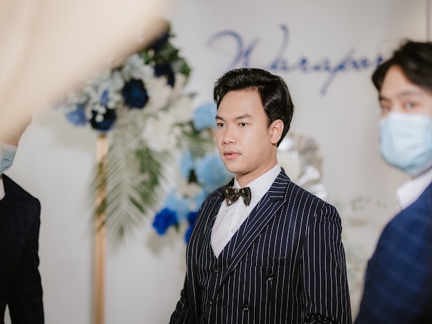 พร้อมเช่า ชุดสูทชาย สีกรมท่าลายทางเล็ก ** พร้อมเช่าไซส์ L , XL **