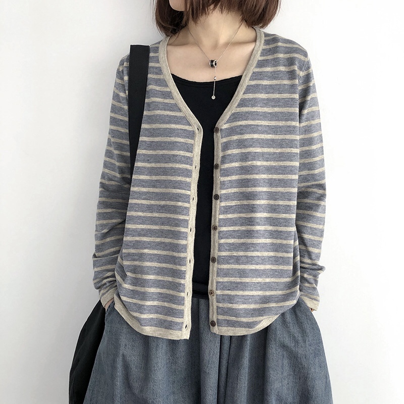 เสื้อคลุมผ้ายืดไหมพรมลายทาง