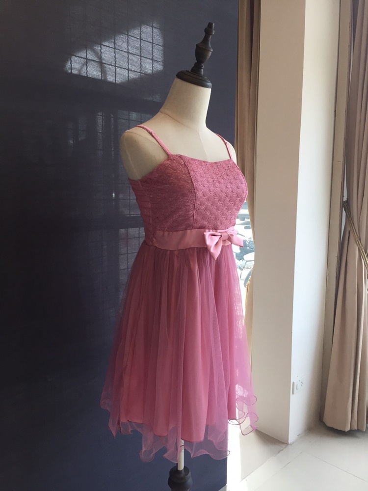 Sale พร้อมส่ง ชุดราตรีสั้น สายเดี่ยว สีชมพูกลีบบัว