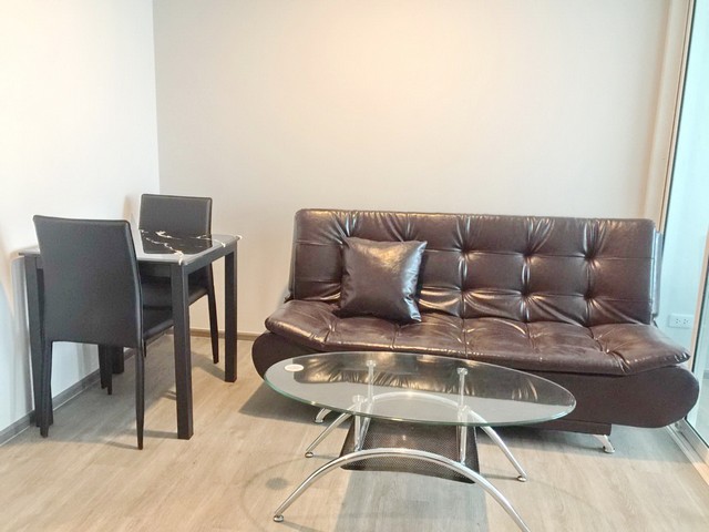 ให้เช่าคอนโด รีช พหลโยธิน 52 ชั้น 8 ห้อง 30 ตรม.ห้องใหม่ ใกล้ BTS สะพานใหม่ เฟอร์ครบ