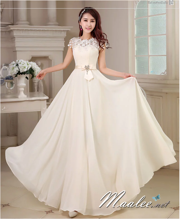 พร้อมส่ง ชุดราตรียาว สีครีม แต่งลูกไม้ลายดอก ช่วงคอและไหล่ เอวคาดโบว์แถมเข็มกลัด สวยหรู