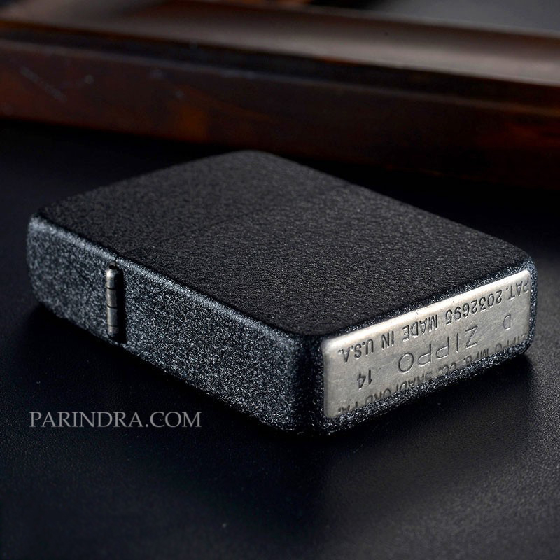 ไฟแช็ค Zippo แท้ " Zippo 1941 Replica™ Black Crackle " #28682 แท้นำเข้า 100%