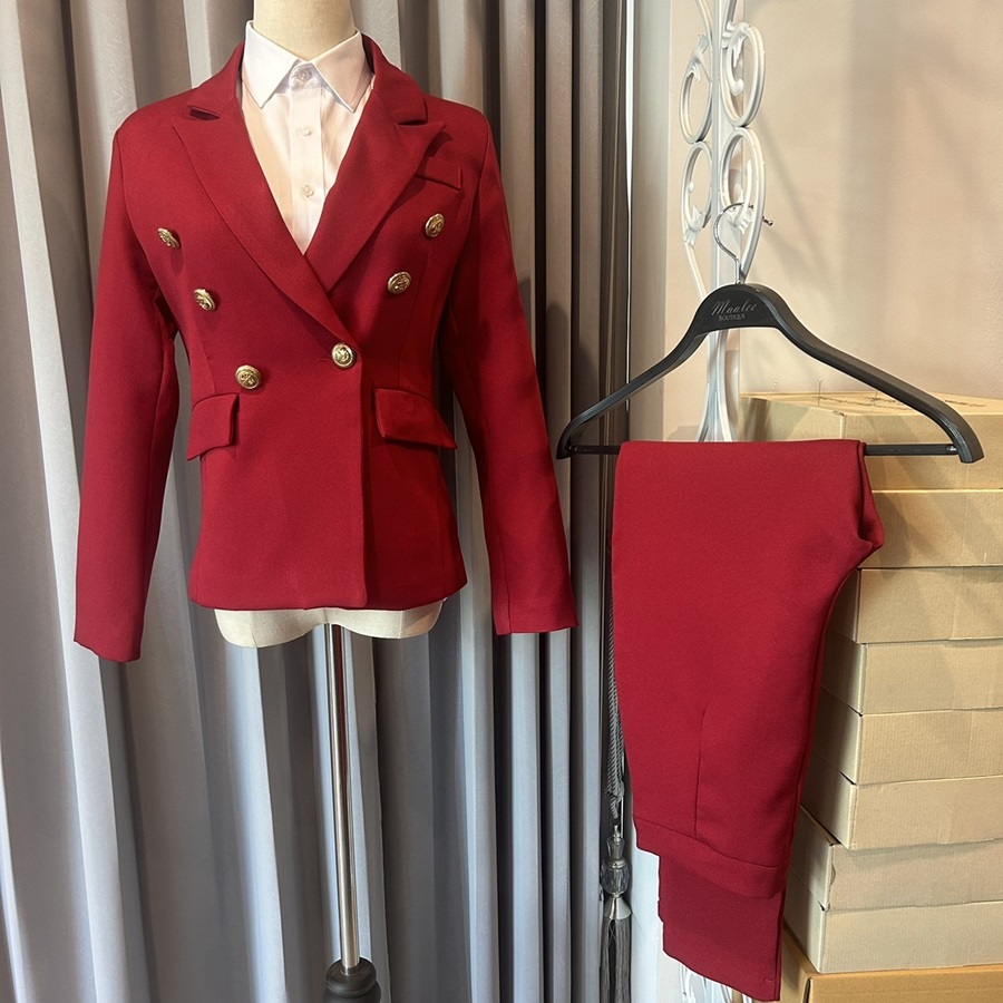 พร้อมเช่า สูทหญิง สูทสีไวน์แดง ทรงเข้ารูป สูทแฟชั่น ไซส์ M